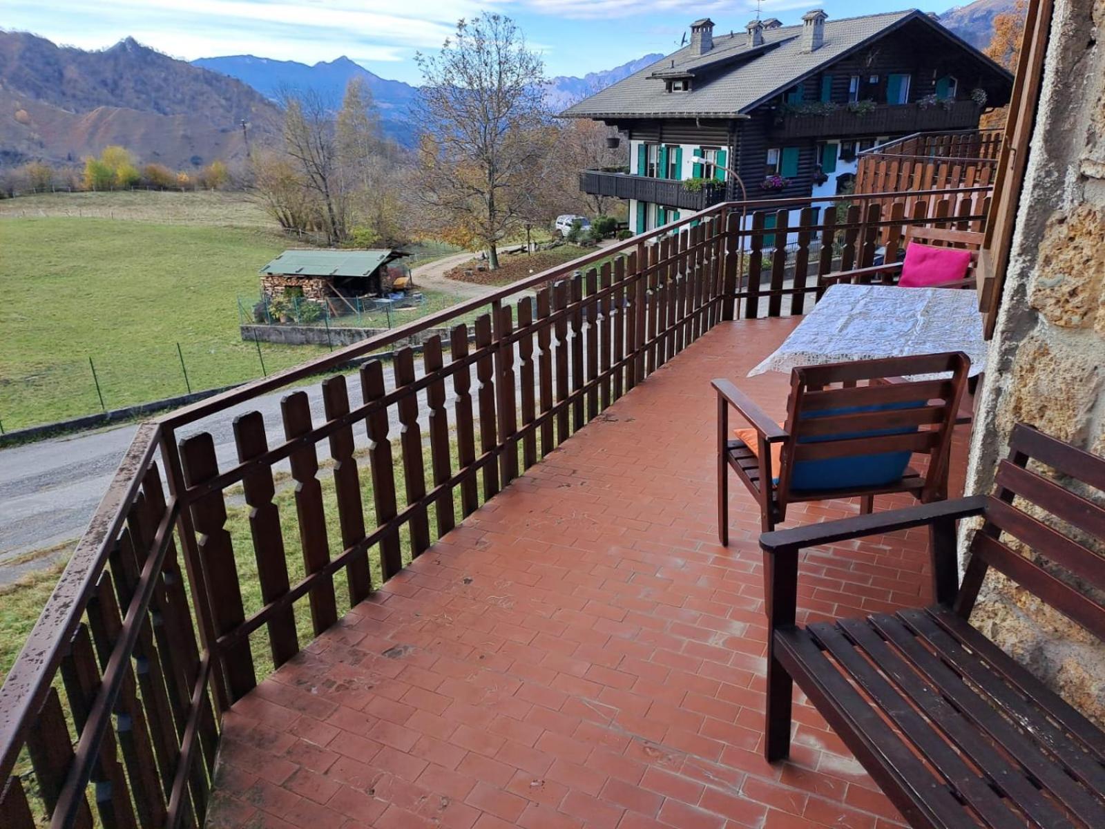 卡斯蒂奥内·德拉·佩雷索181 - Casa Arcobaleno Tra Le Alpi, Piste Da Sci A 15 Minuti公寓 外观 照片